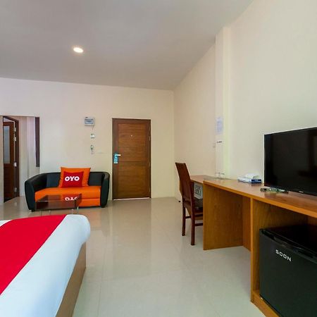 Oyo 665 Sj House Hotel Краби Экстерьер фото